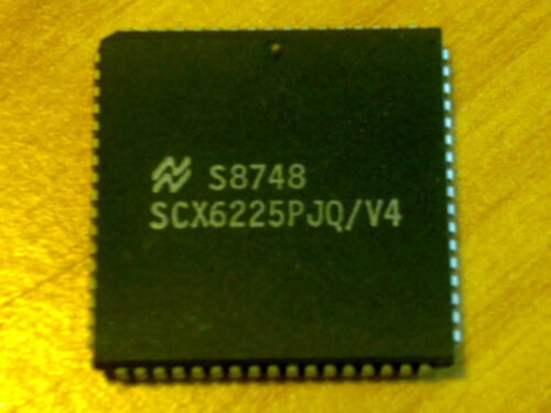 CIRCUIT INTEGRE - SCX6225PJQ - MICROCONTROLEUR - PLCC52 - NATIONAL