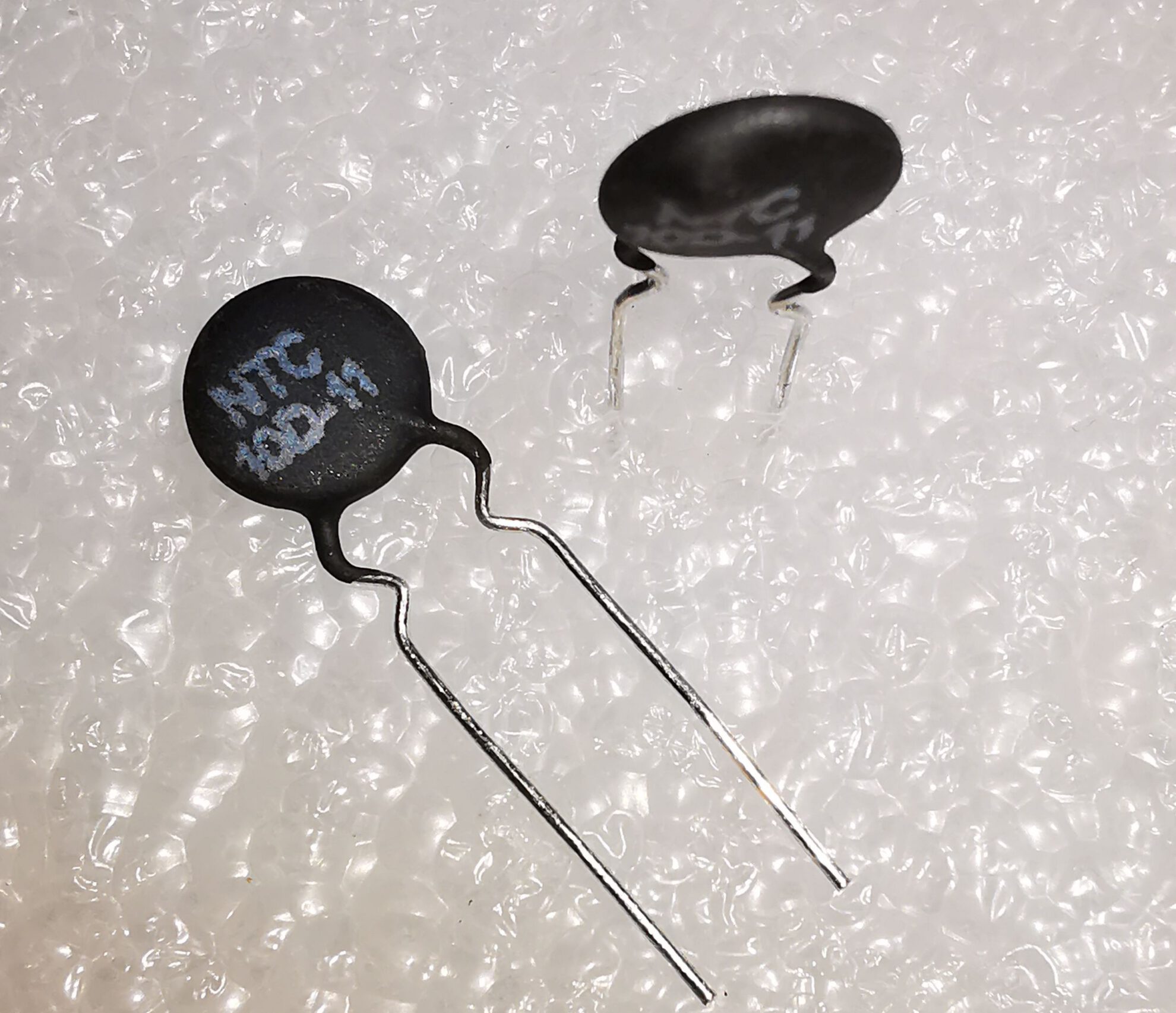 Oumefar 10 Pièces MF52 For Ntc Thermistance Capteur De Température De Haute Précision Avec Câble De 30 Mm(10K B3435 L30